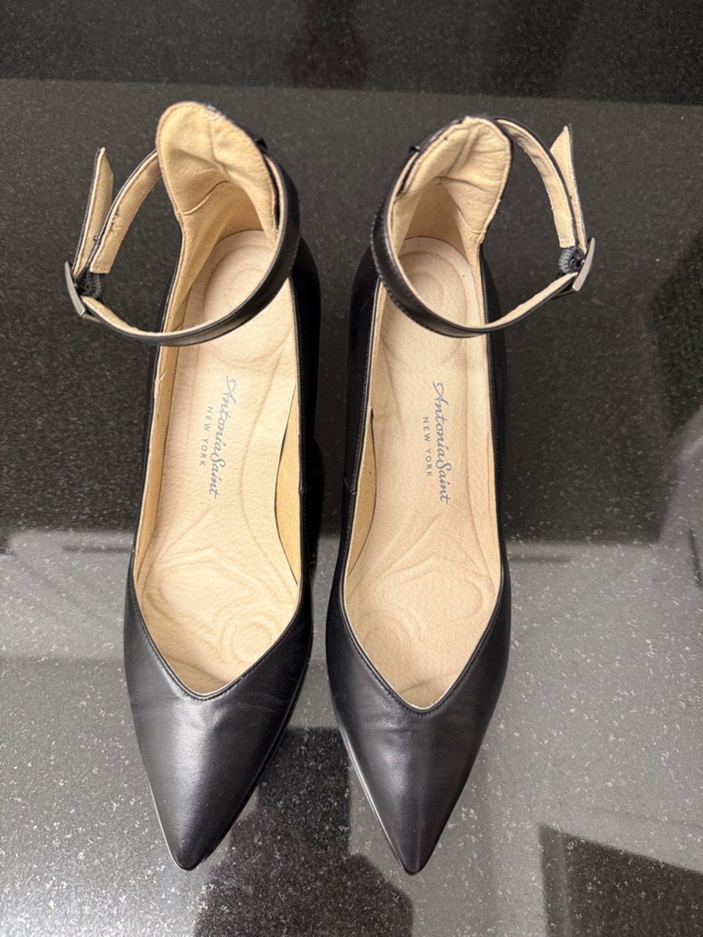 👠Antonia Saint Luxe Lasso Leather Ankle-Strap Pump - Picture 3 of 7